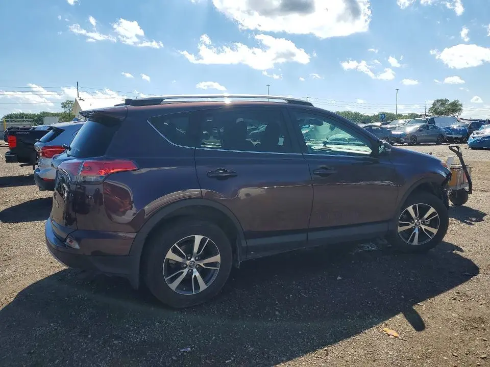2017 TOYOTA RAV4 XLE  