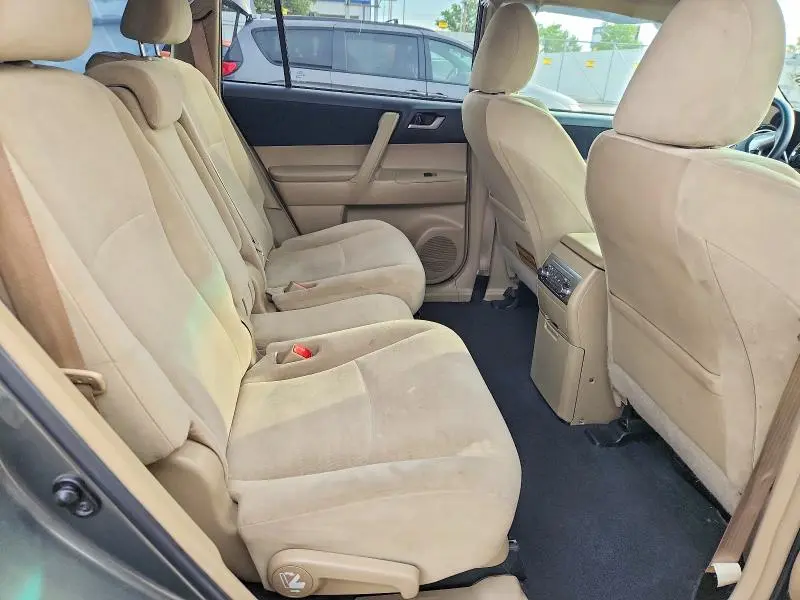 2012 TOYOTA HIGHLANDER BASE  