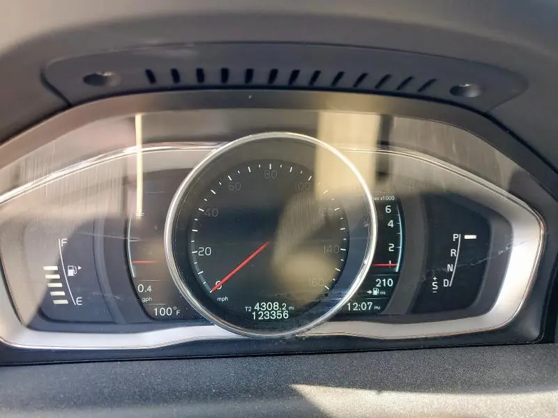 2015 VOLVO XC60 T5 PREMIER  