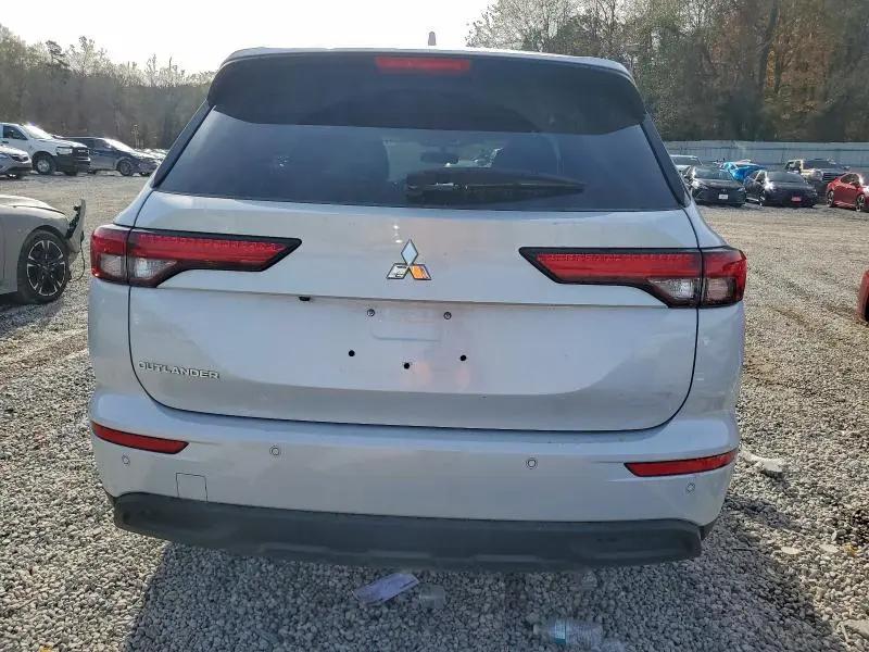 2024 MITSUBISHI OUTLANDER ES  