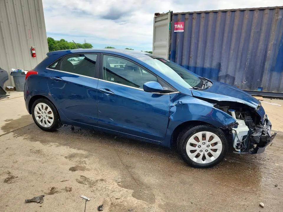 2016 HYUNDAI ELANTRA GT BASE  