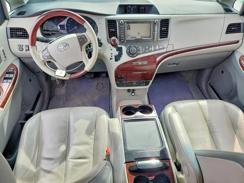 2012 TOYOTA SIENNA LIMITED 7-PASSENGER  