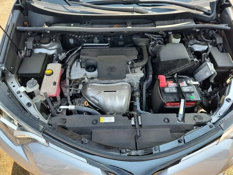 2018 TOYOTA RAV4 XLE  