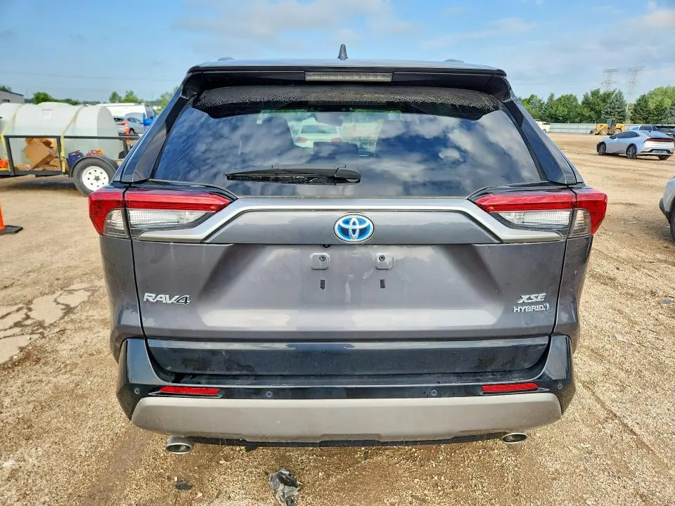 2024 TOYOTA RAV4 XSE  
