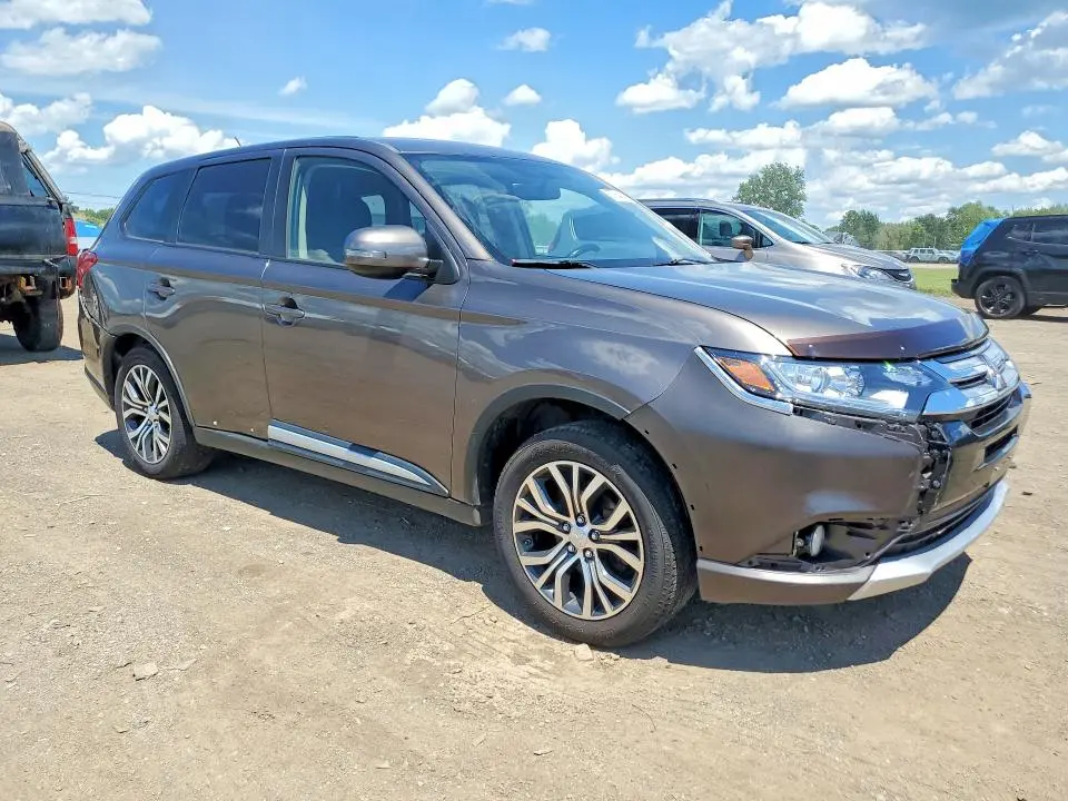 2016 MITSUBISHI OUTLANDER SE  