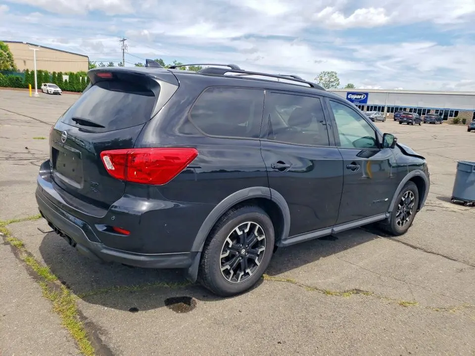 2020 NISSAN PATHFINDER SL  