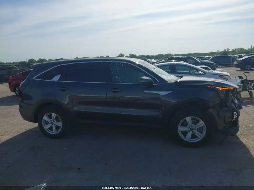 2024 KIA SORENTO LX