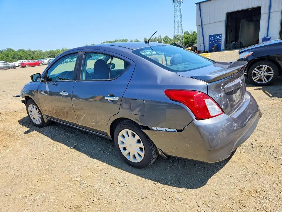 2019 NISSAN VERSA SV  
