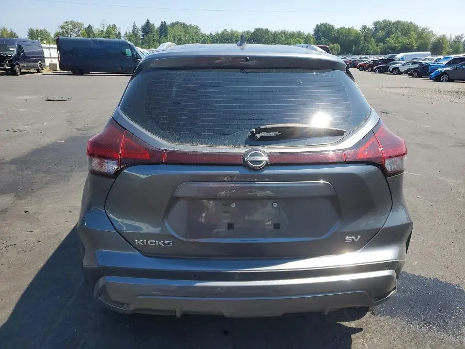 2023 NISSAN KICKS SV  