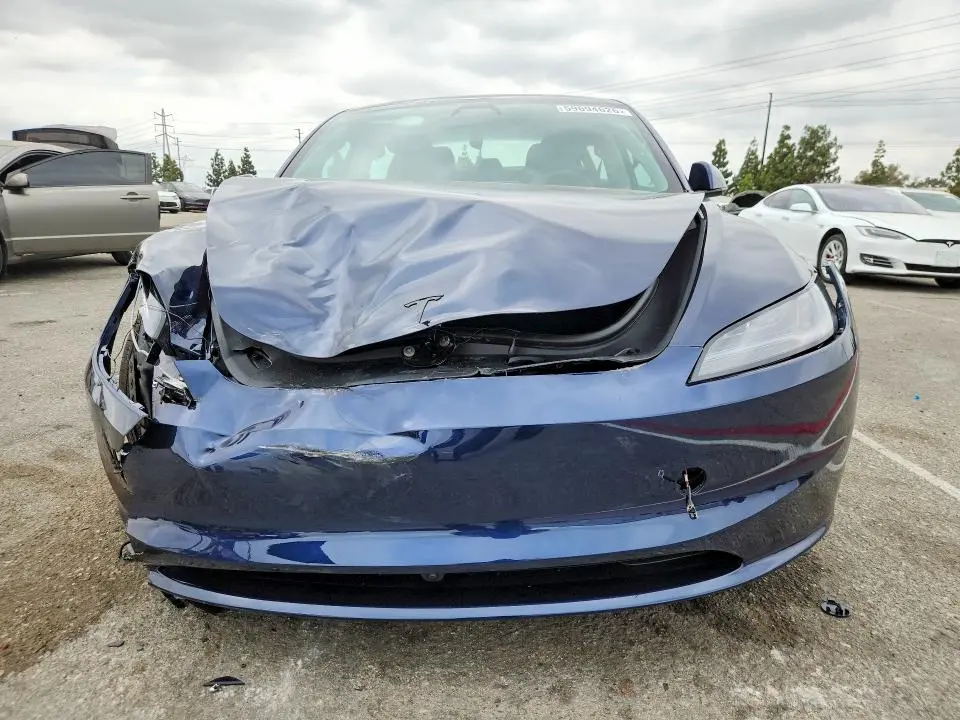 2026 TESLA MODEL 3   