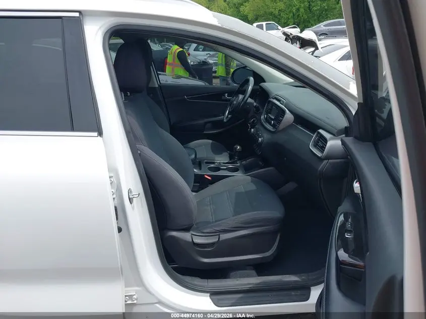2016 KIA SORENTO 2.4L LX