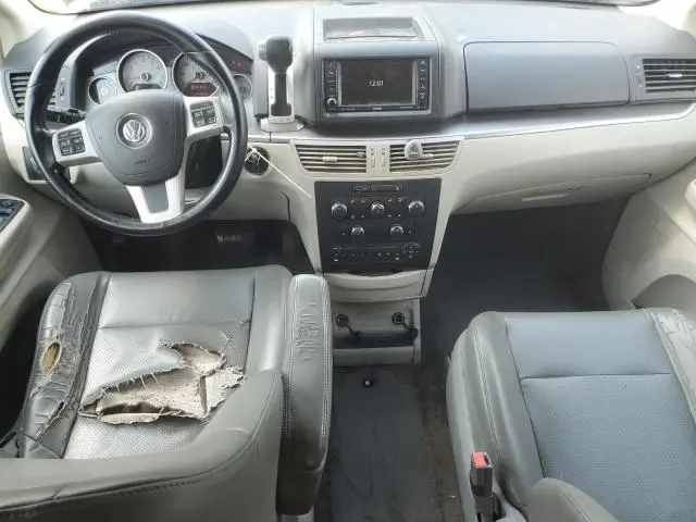 2011 VOLKSWAGEN ROUTAN SE  