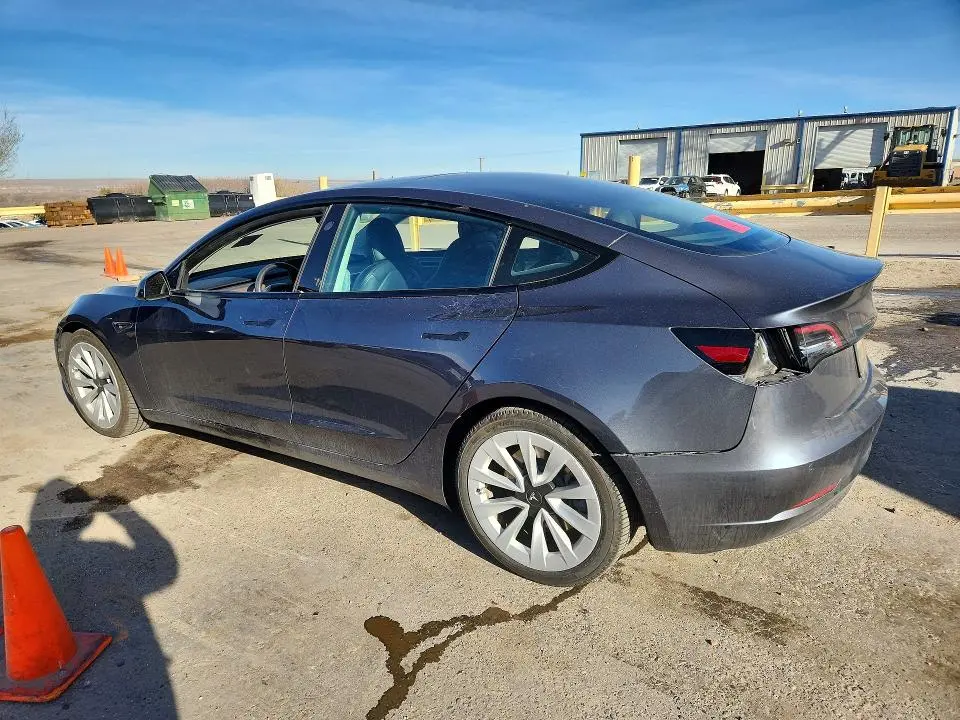 2021 TESLA MODEL 3   