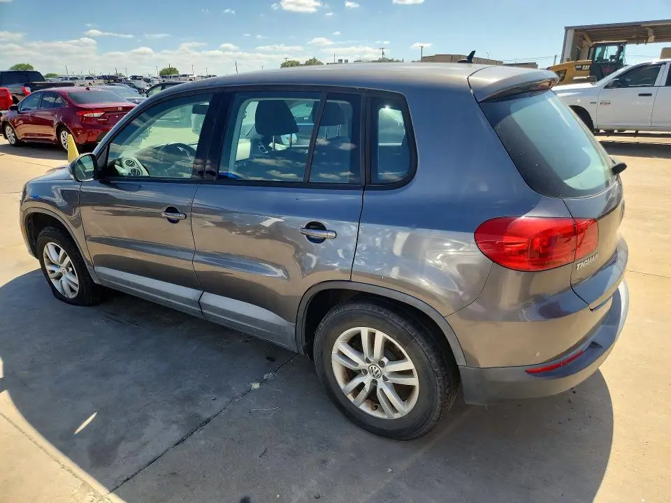2014 VOLKSWAGEN TIGUAN S  