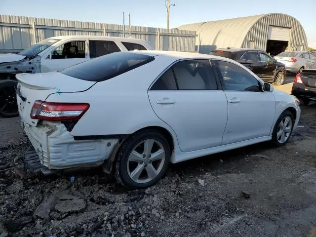 2011 TOYOTA CAMRY BASE  