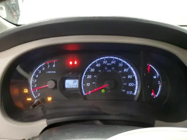 2013 TOYOTA SIENNA LE  