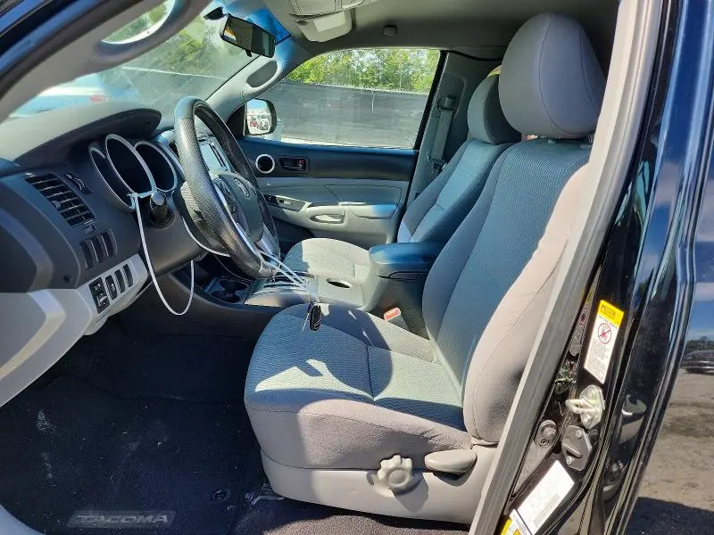 2014 TOYOTA TACOMA BASE  