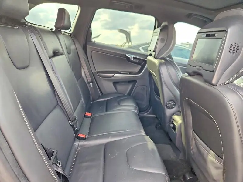 2014 VOLVO XC60 T6  