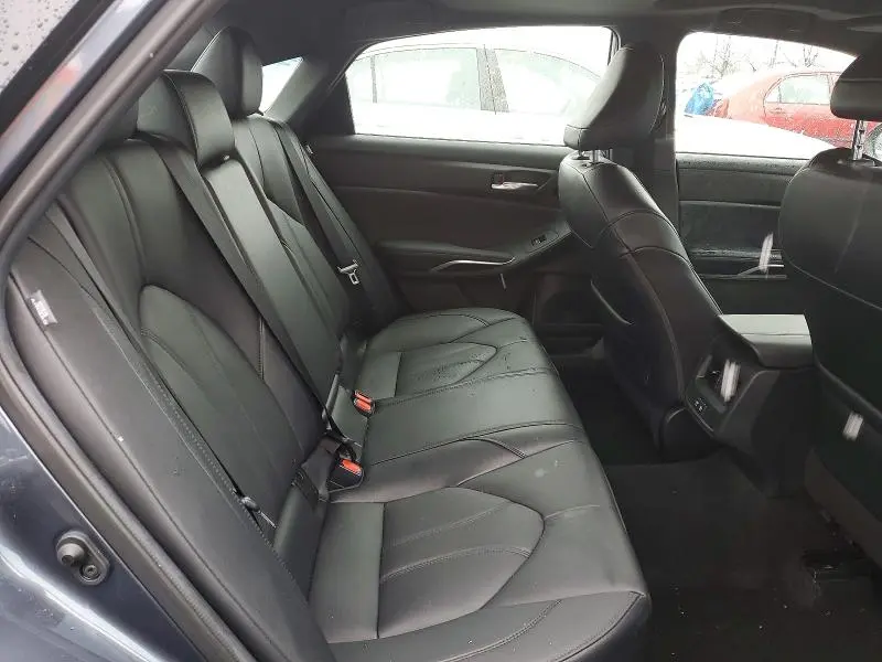 2020 TOYOTA AVALON XLE  