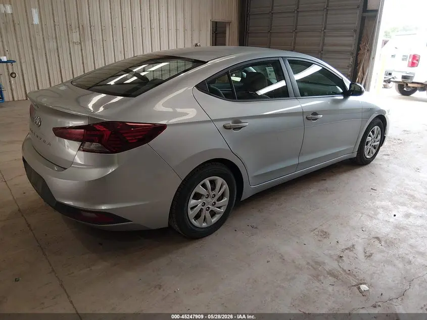 2020 HYUNDAI ELANTRA SE