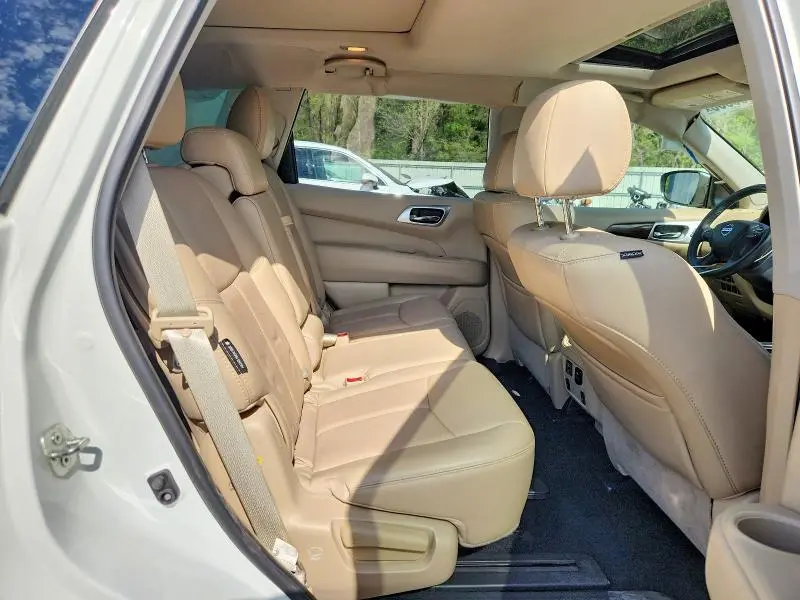 2018 NISSAN PATHFINDER PLATINUM  