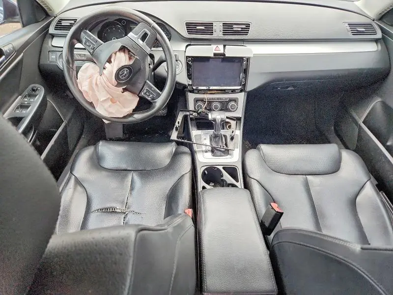 2010 VOLKSWAGEN PASSAT KOMFORT  