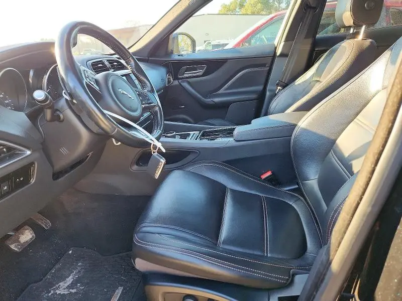 2018 JAGUAR F-PACE PRESTIGE  