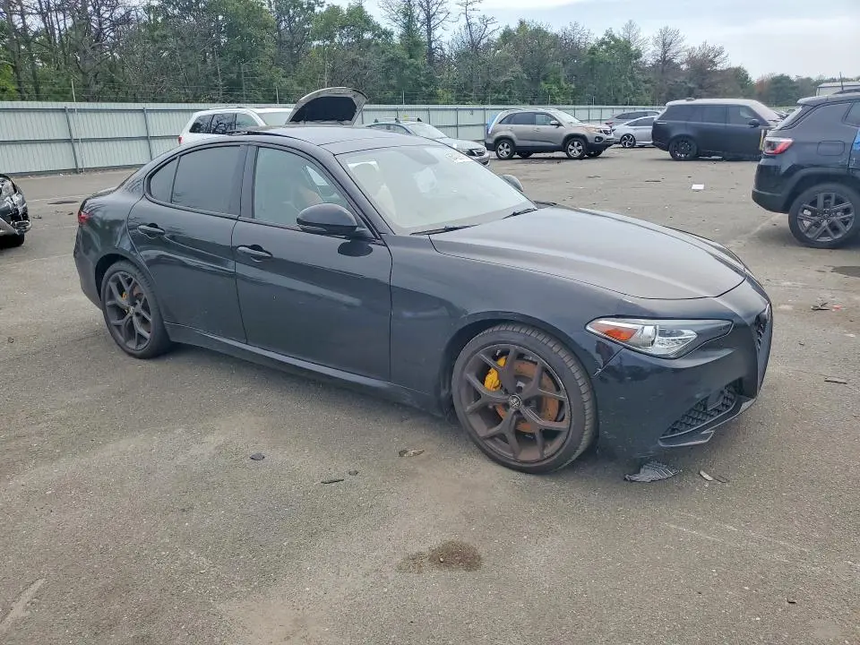 2019 ALFA ROMEO GIULIA TI  
