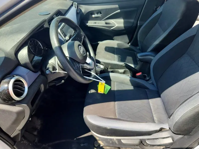 2024 NISSAN VERSA SV  