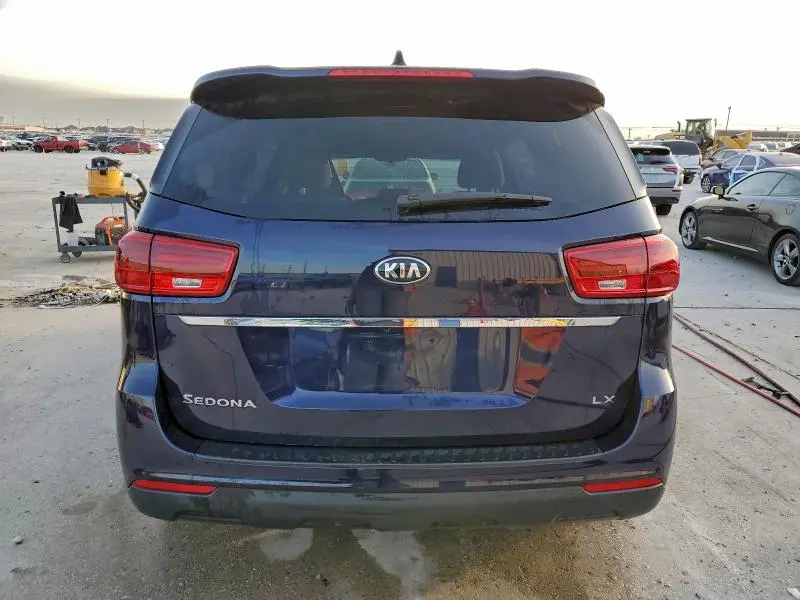 2021 KIA SEDONA LX  