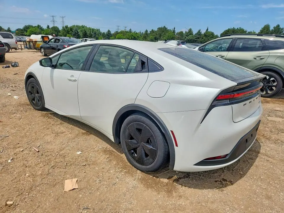 2023 TOYOTA PRIUS LE  