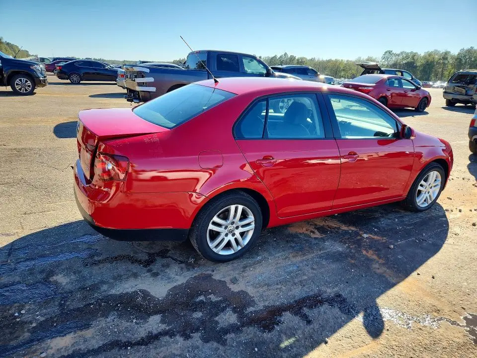 2010 VOLKSWAGEN JETTA LIMITED  