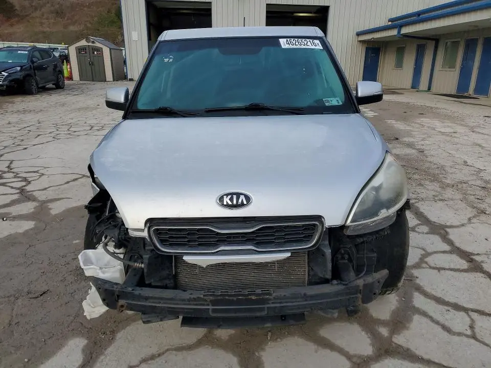 2013 KIA SOUL +  