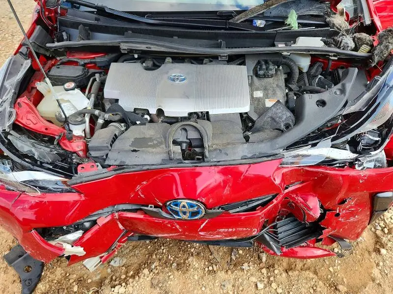 2019 TOYOTA PRIUS XLE  