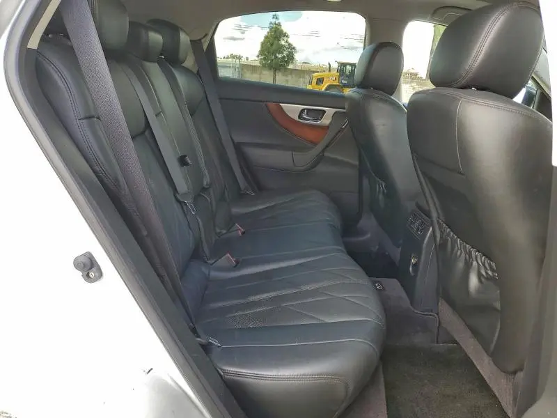 2010 INFINITI FX35   
