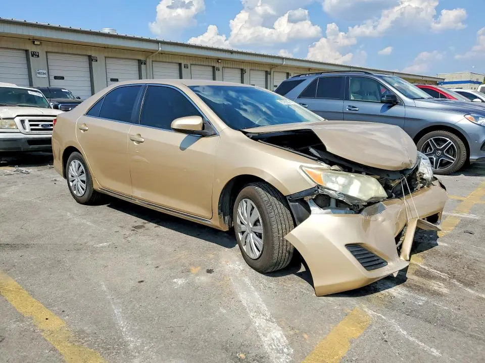 2012 TOYOTA CAMRY LE  