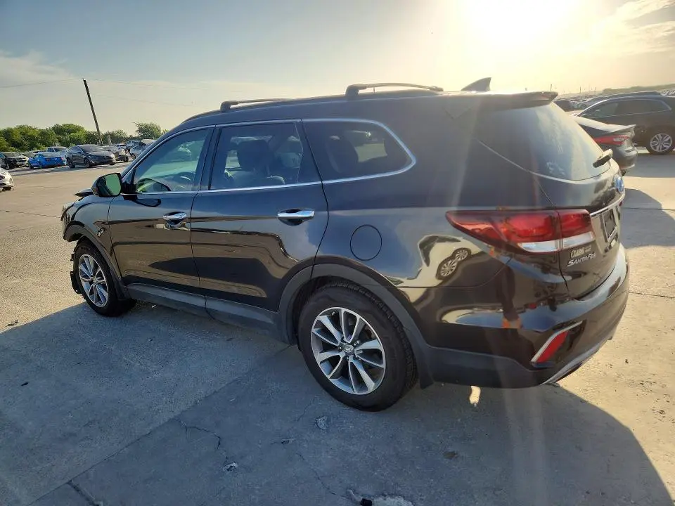 2018 HYUNDAI SANTA FE SE  