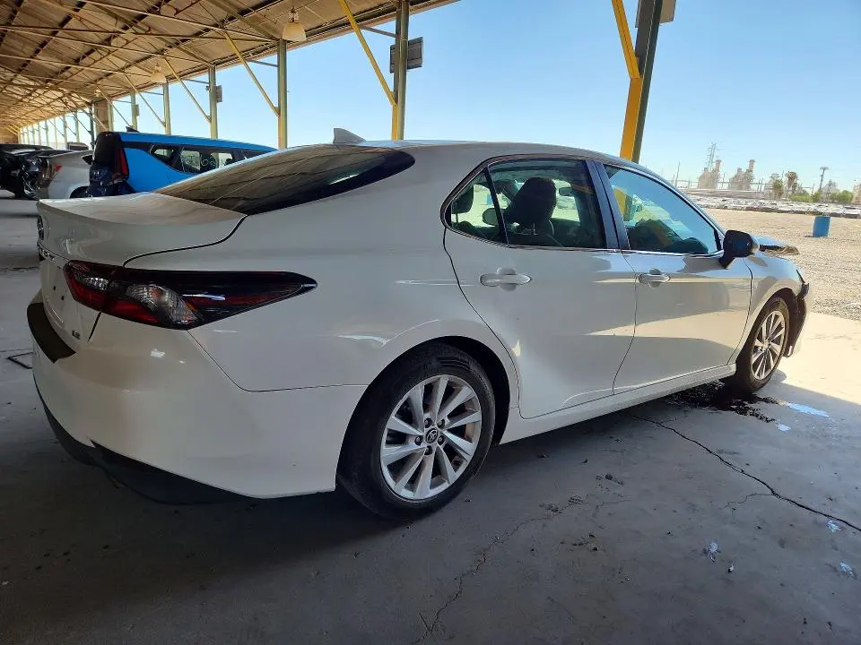 2022 TOYOTA CAMRY LE  