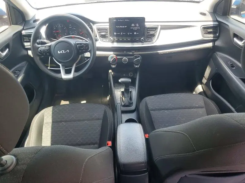 2022 KIA RIO S  