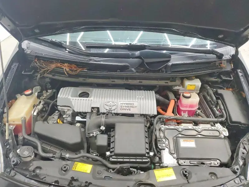 2015 TOYOTA PRIUS FOUR  