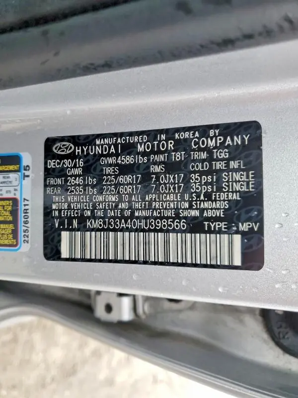 2017 HYUNDAI TUCSON SE  
