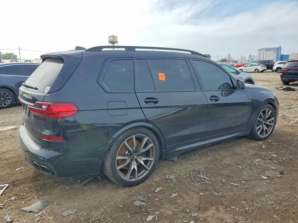 2022 BMW X7 M50I  