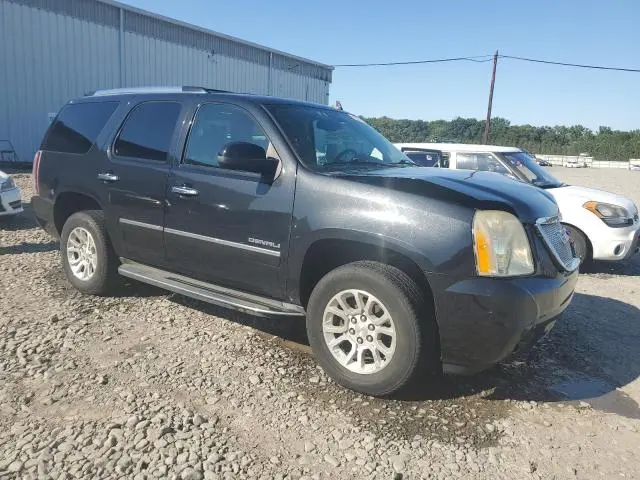 2011 GMC YUKON DENALI  