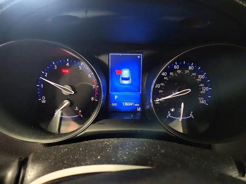 2018 TOYOTA C-HR XLE PREMIUM  