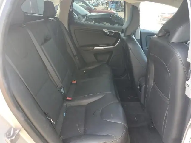 2016 VOLVO XC60 T5 PREMIER  