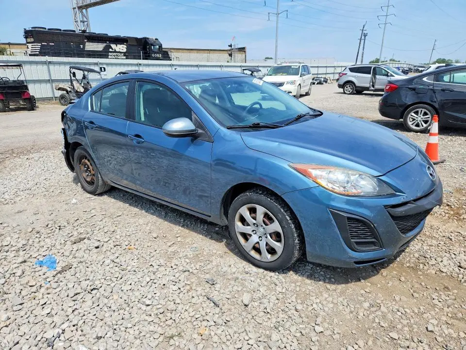 2011 MAZDA 3 I  