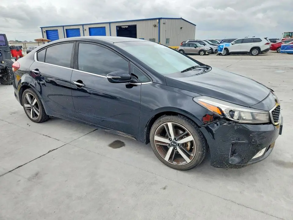 2017 KIA FORTE EX  