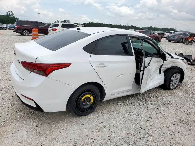 2022 HYUNDAI ACCENT SE  