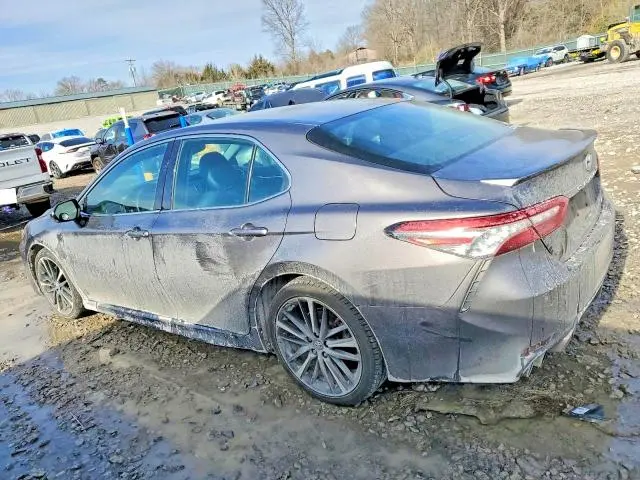 2018 TOYOTA CAMRY XSE  