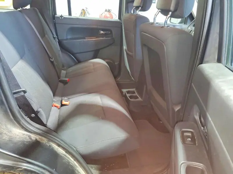 2011 JEEP LIBERTY SPORT  